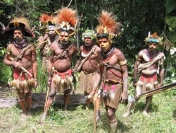Papua Nová Guinea – Kmen Huli – Tari